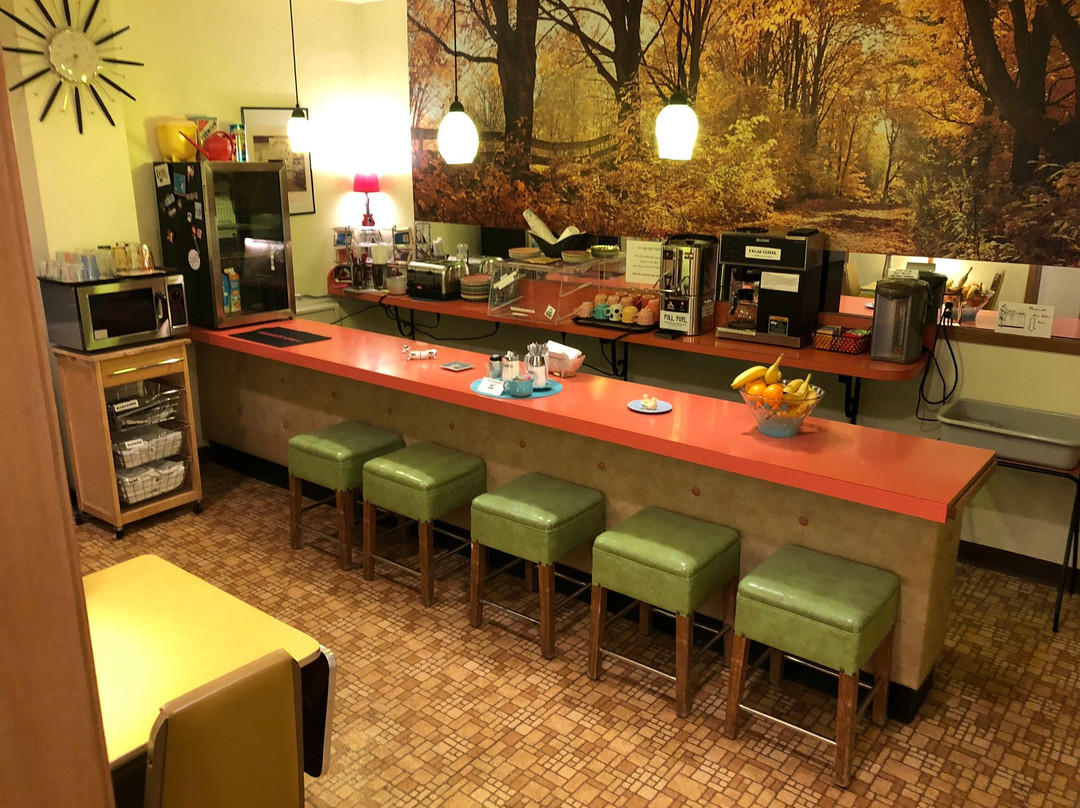 Holiday Music Motel主图