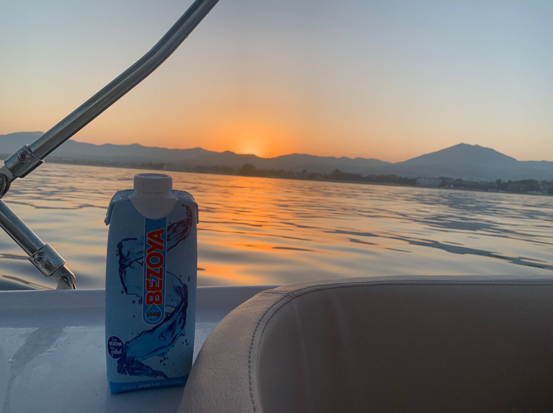 Boat2Go Puerto Banús-巴努斯港必去景点