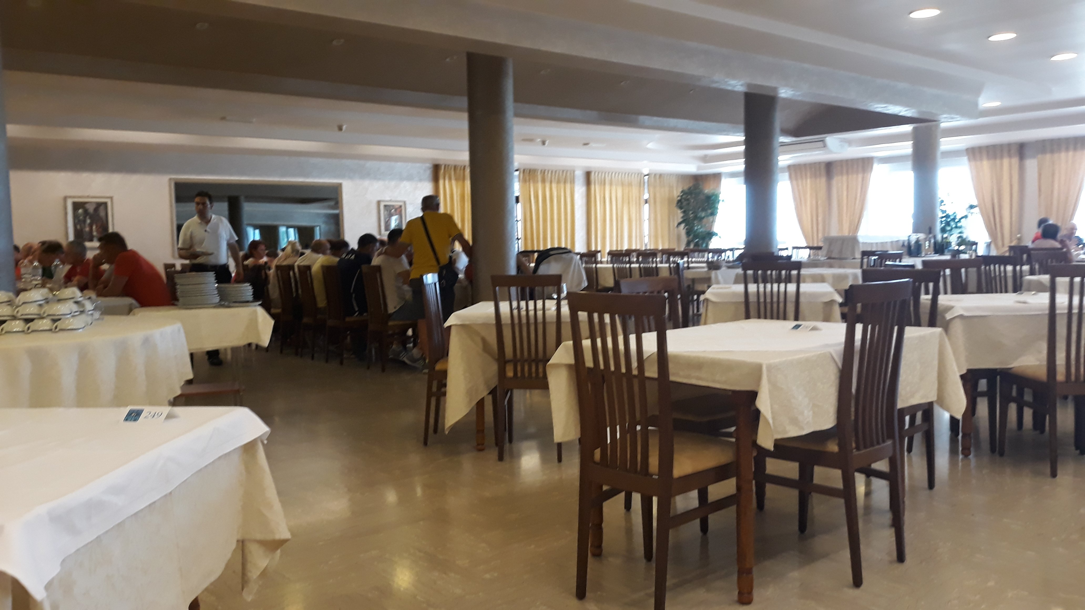 瑞欧酒店-餐饮