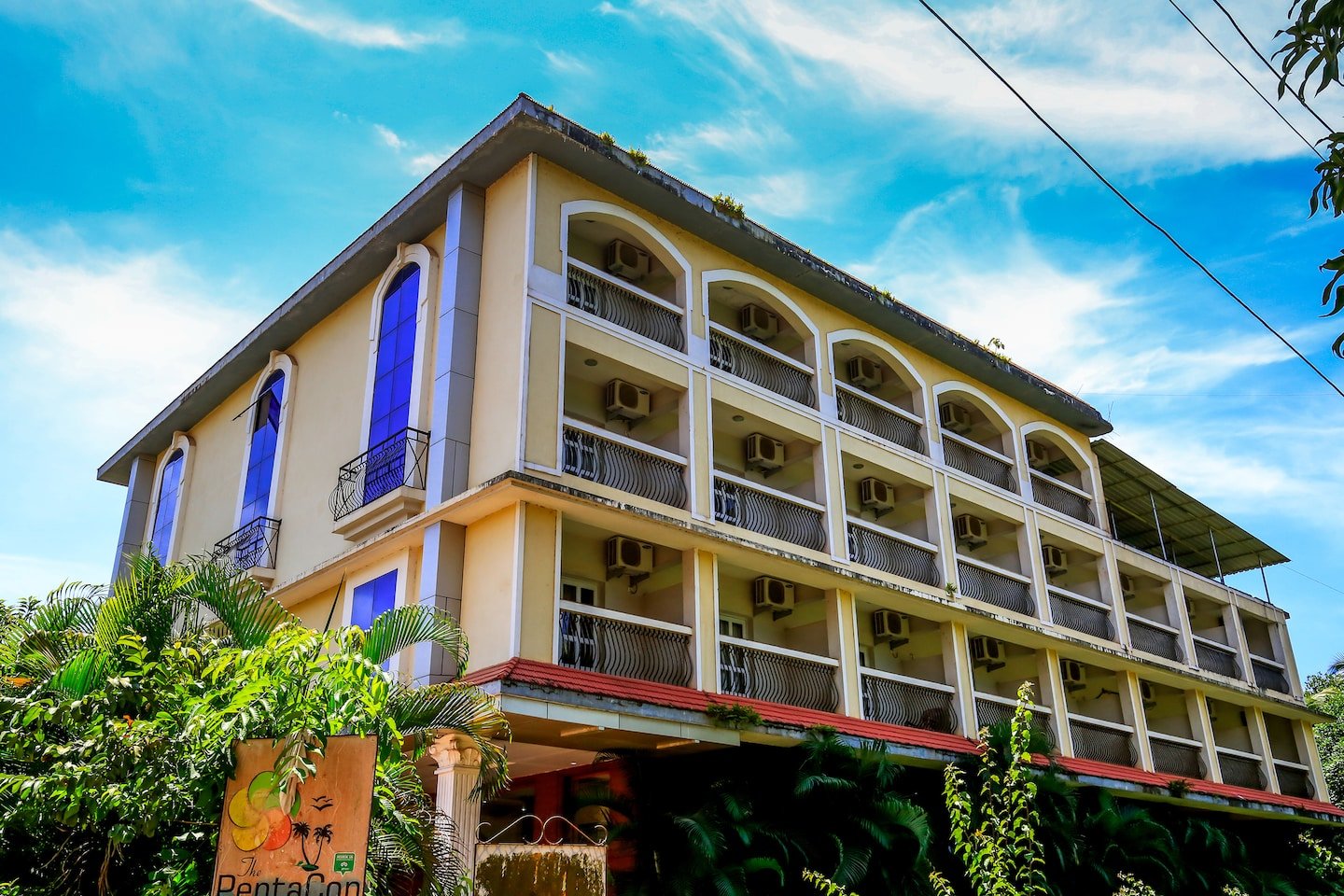 The Pentacon A Resort-官方