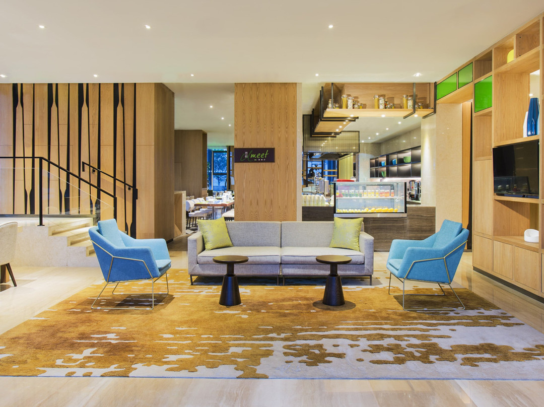 南京上秦淮套房假日酒店主图