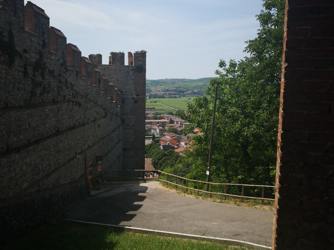 The Soave Castle景点图片