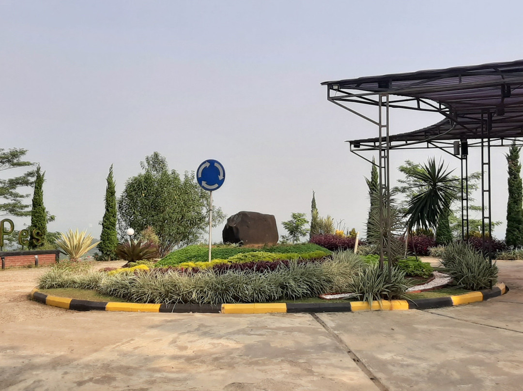 De'Pes Villa, Resto & Offroad Land主图