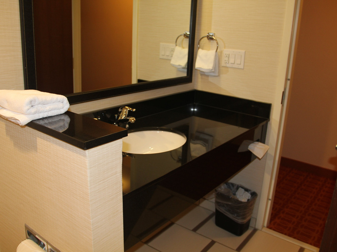Fairfield by Marriott Inn & Suites Fayetteville North主图