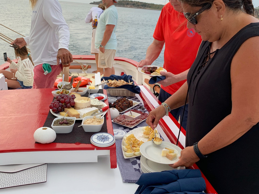 Tradition Sailing Charters-The Valley必去景点