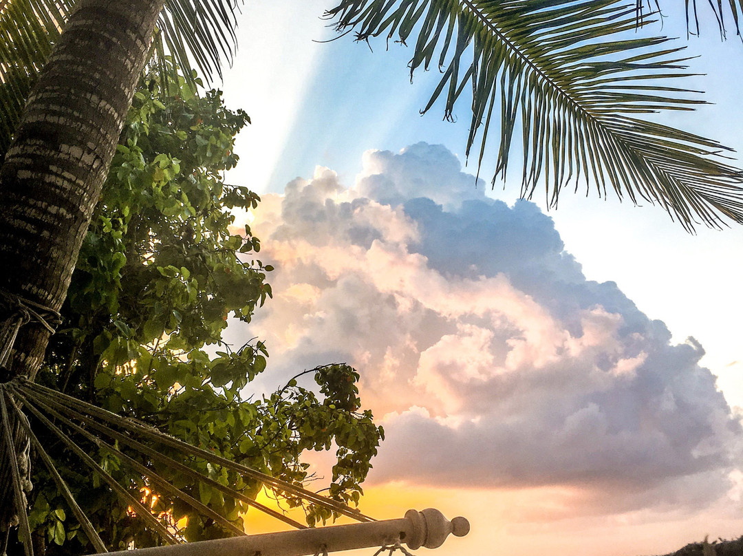 Aveyla Manta Village主图