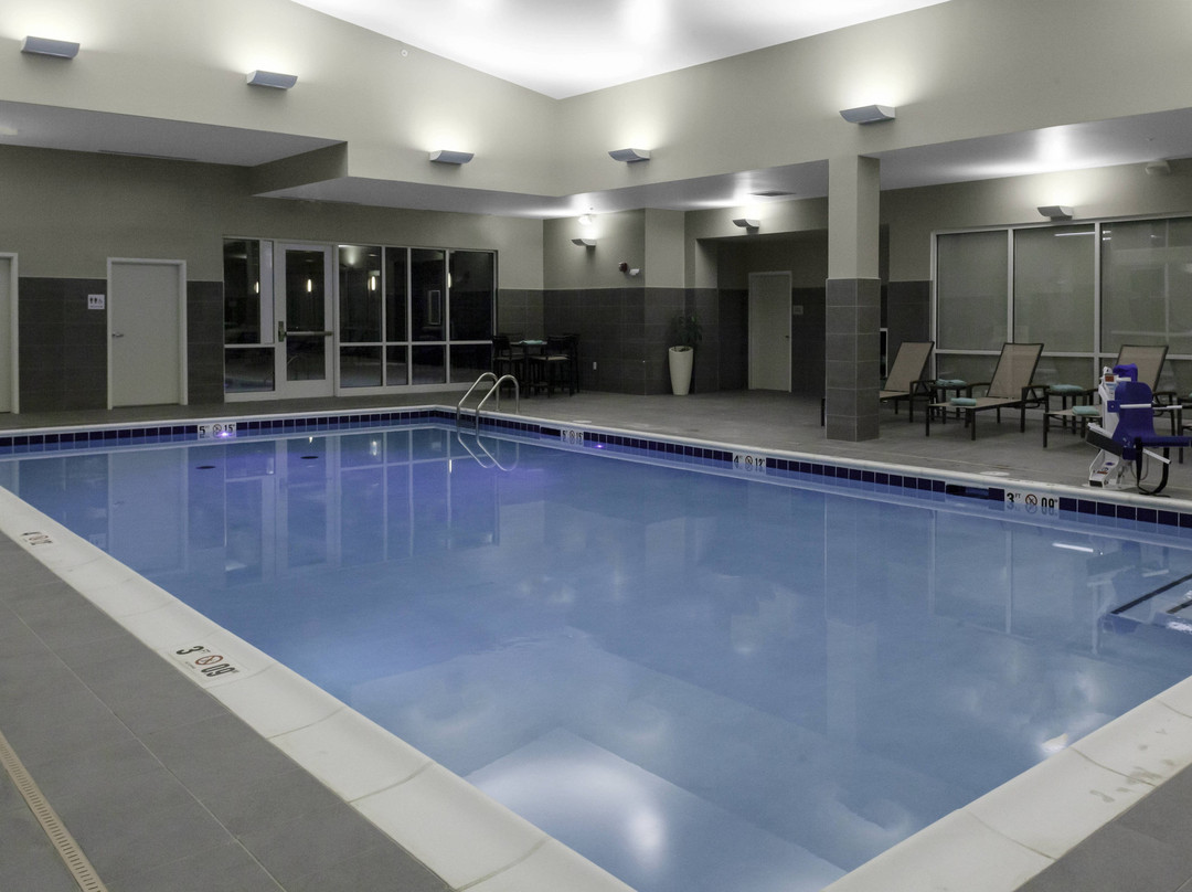 Courtyard By Marriott St. Louis West County主图