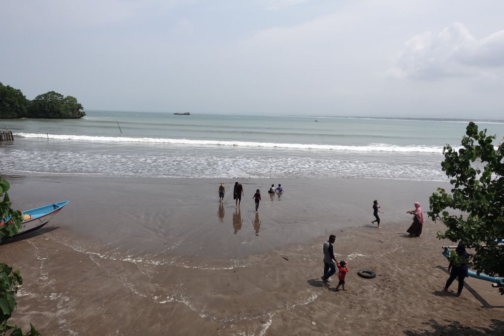 Ahlen Pangandaran-泳池