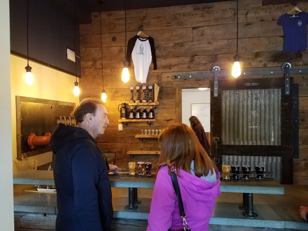 Sooke Oceanside Brewery景点图片