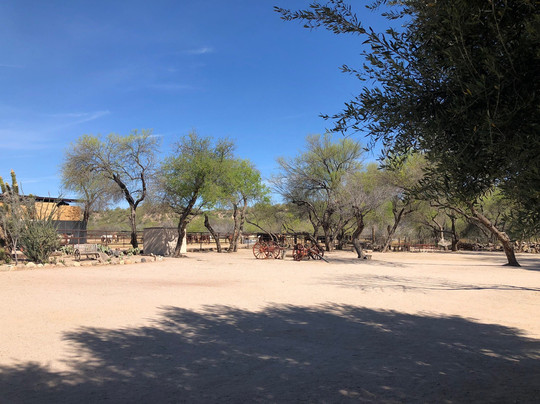 Kay E Bar Guest Ranchl主图