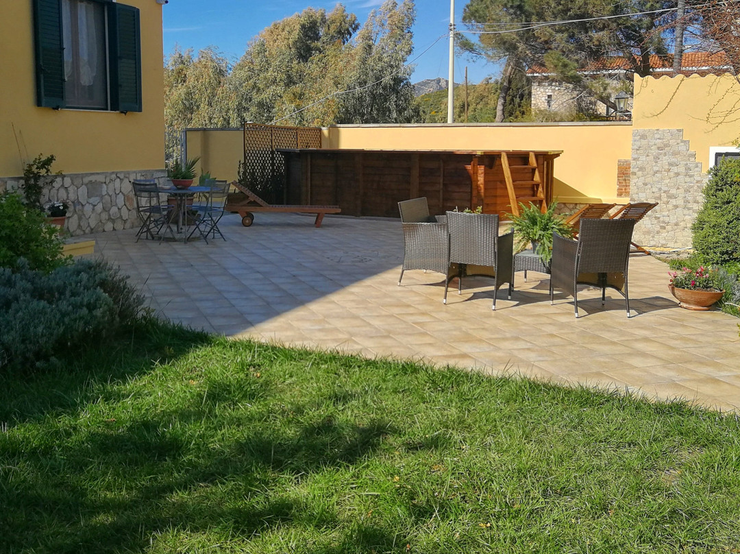 德爾維亞勒民宿主图