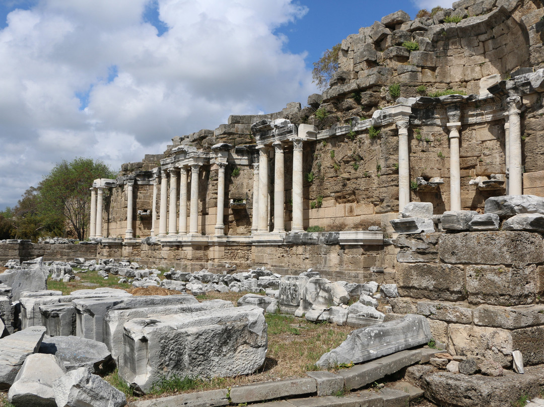 Monumental Fountain (Nymphaeum)景点图片