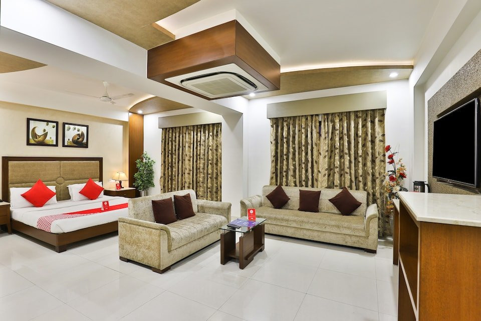 The Grand Vinayak Hotel主图