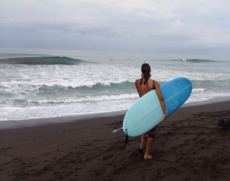 Pura Vida Surf Yoga-哈科必去景点