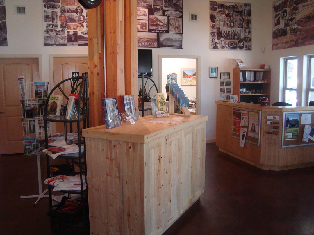 Similkameen Visitor Centre景点图片