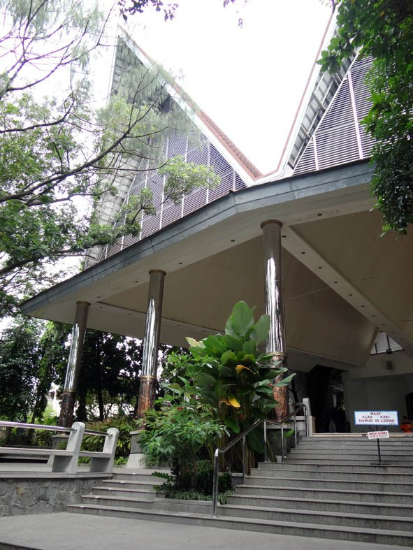 Church of the Blessed Virgin Mary Regina-梭罗必去景点