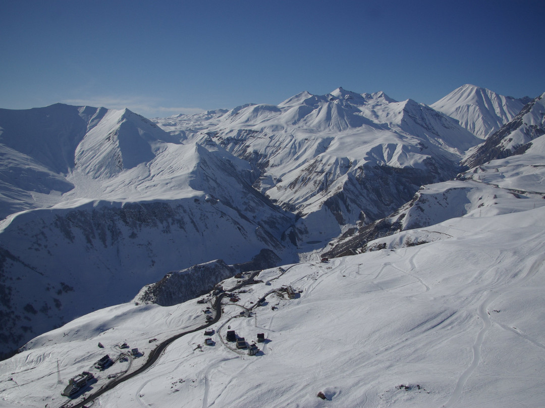 Fly Caucasus Paragliding Company-古道里必去景点