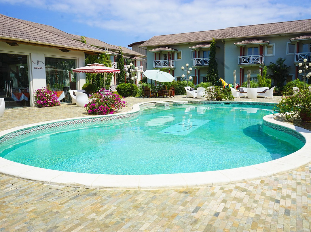 诺玛德公寓套房酒店主图