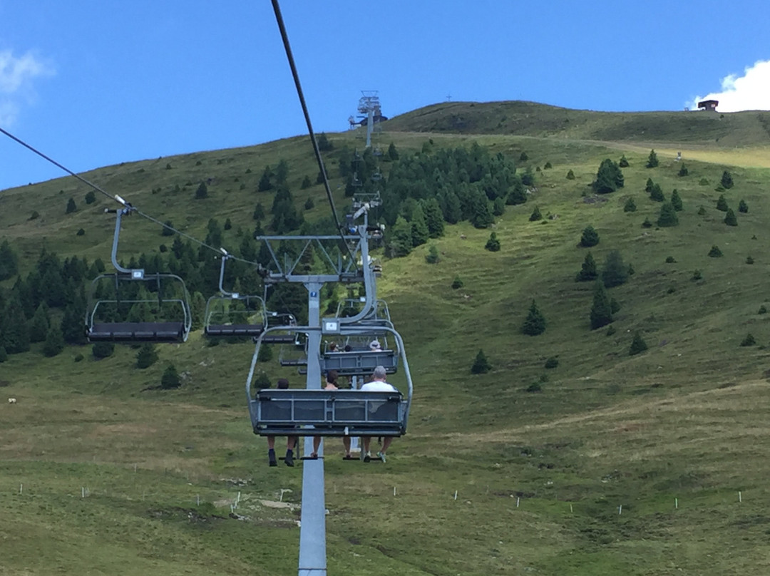 Zettersfeld Skiing Area景点图片