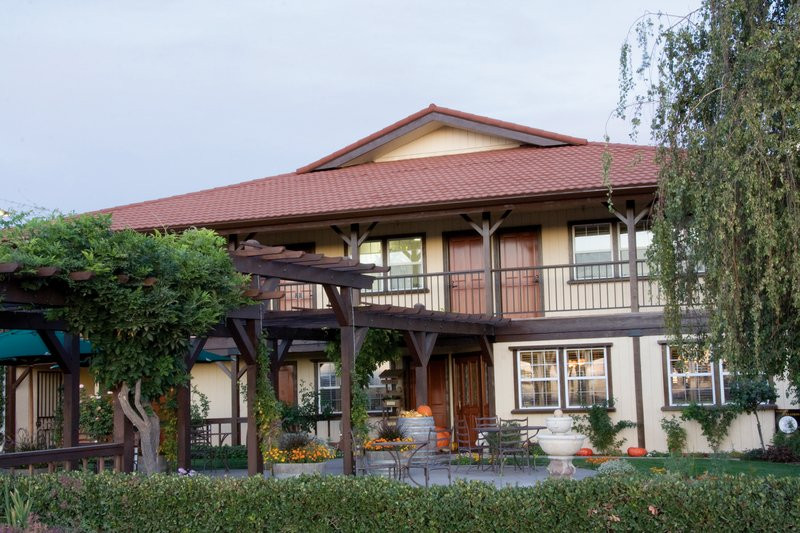 Wild Horse Winery & Vineyards景点图片