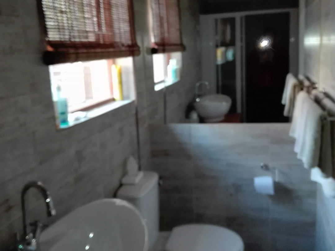 A1 Bayview Guest House主图