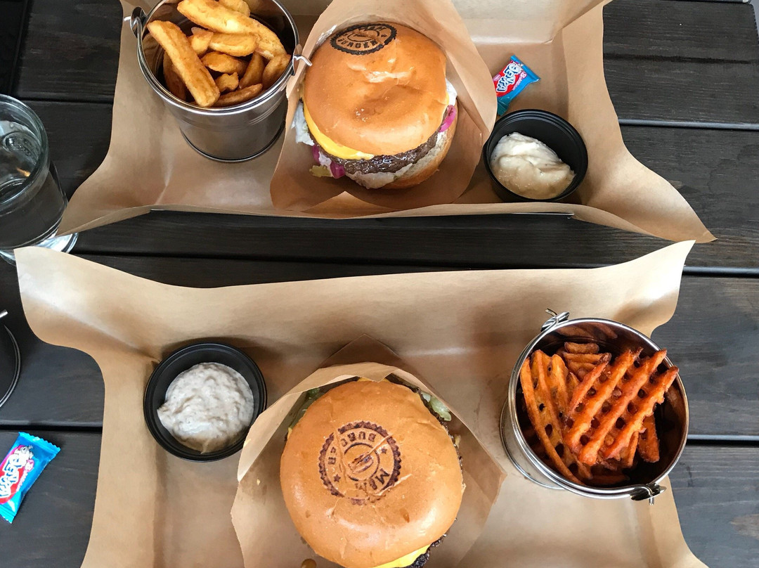 南泰利耶餐馆和美食-M&M Burger