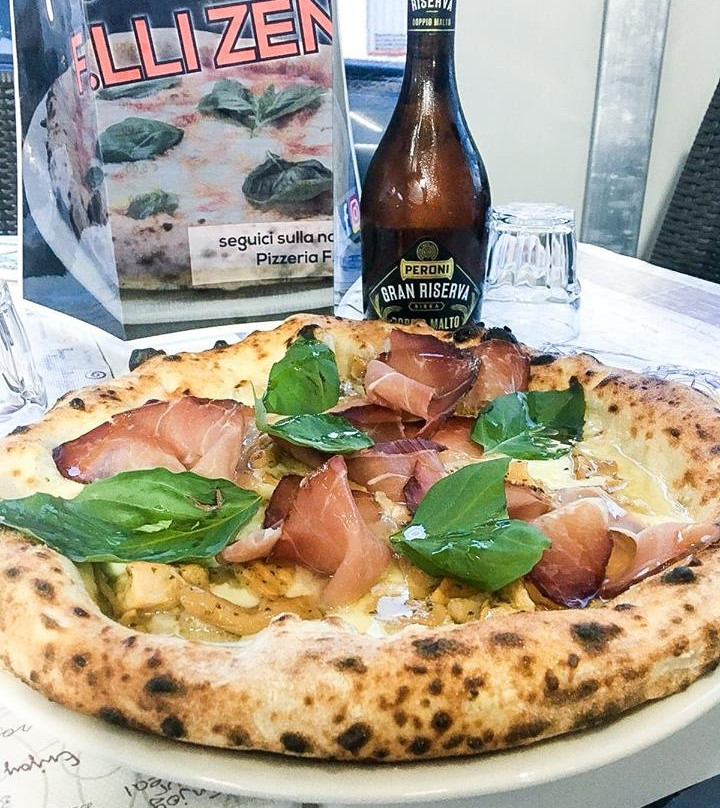 Casaluce餐馆和美食-Pizzeria Fratelli Zeno
