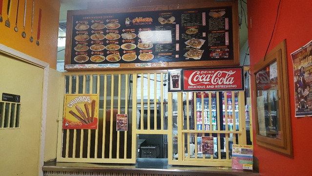 Alberto's Mexican Food