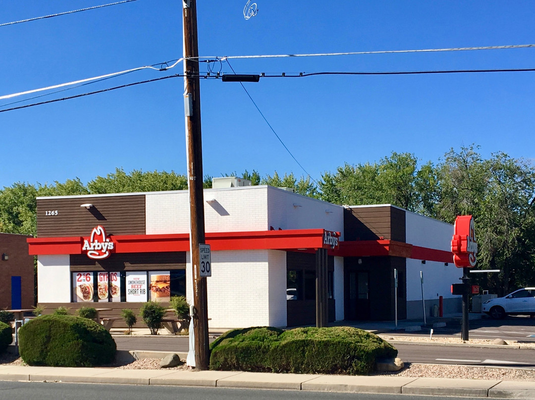 Iron Springs餐馆和美食-Arby's