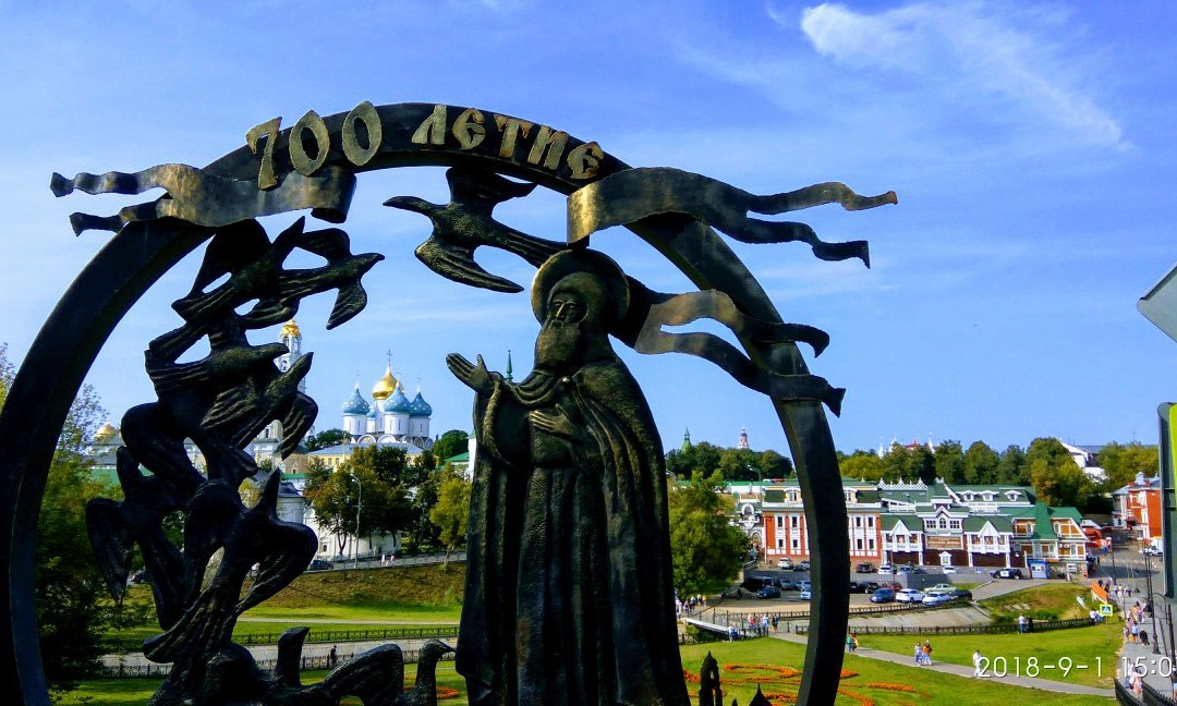 St. Sergius of Radonezh Monument景点图片