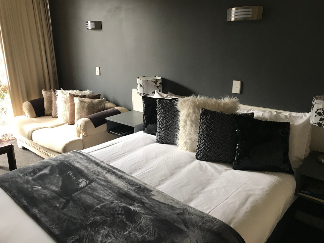 Sandpipers at Millicent主图