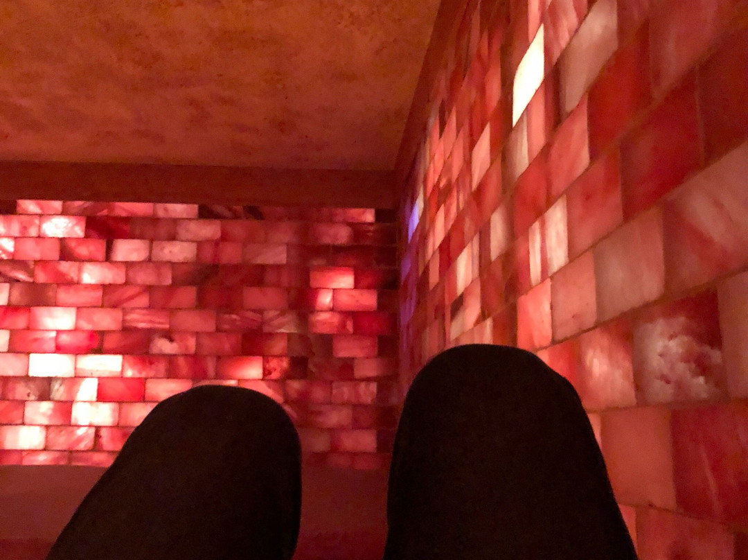 Salt Cave Halotherapy & Wellness Centre景点图片