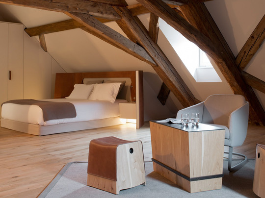 勒斯哈里斯酒店主图