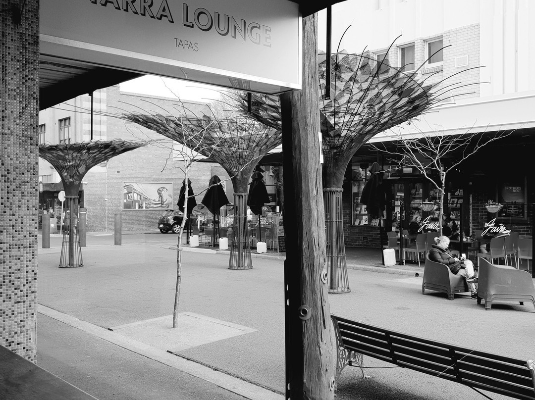 Yarra Lounge