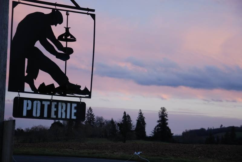 Atelier La Terre en Feu-Valojoulx必去景点