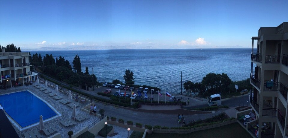 米茨斯贝尔维德雷的Canvas主图