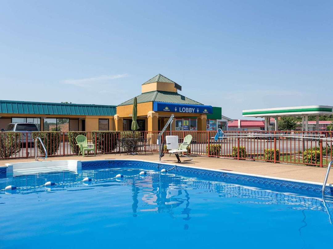 迪克森戴斯酒店主图