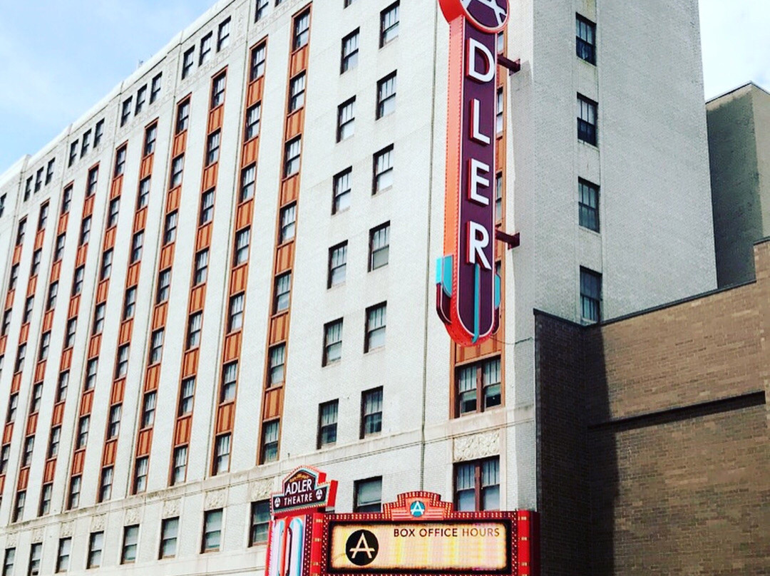 Adler Theatre-达文波特必去景点