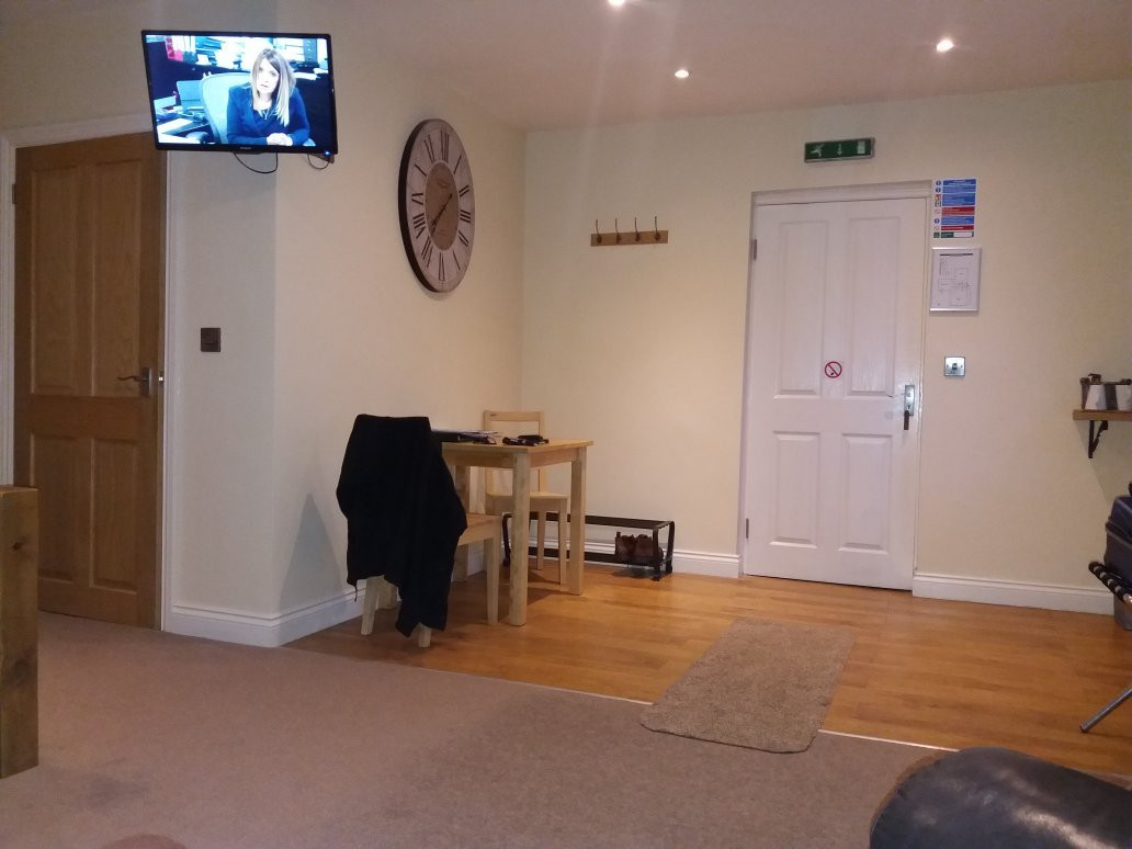 The Woodman Inn主图