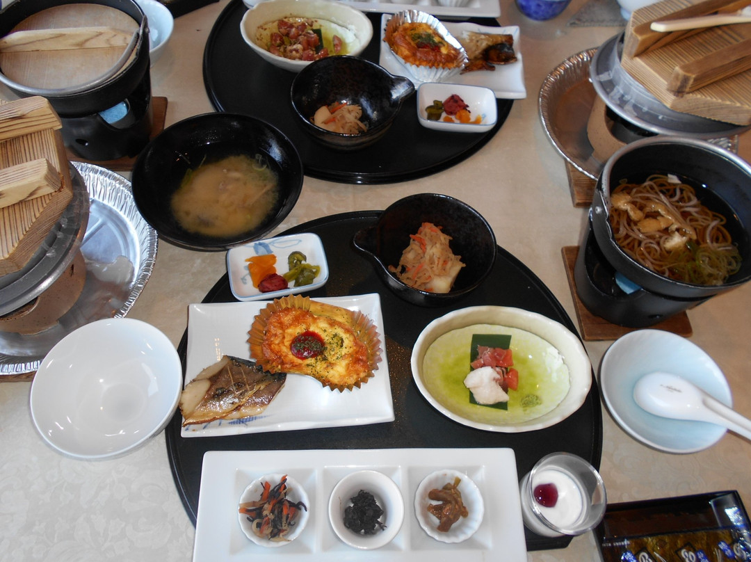 湖村苏扎索酒店主图