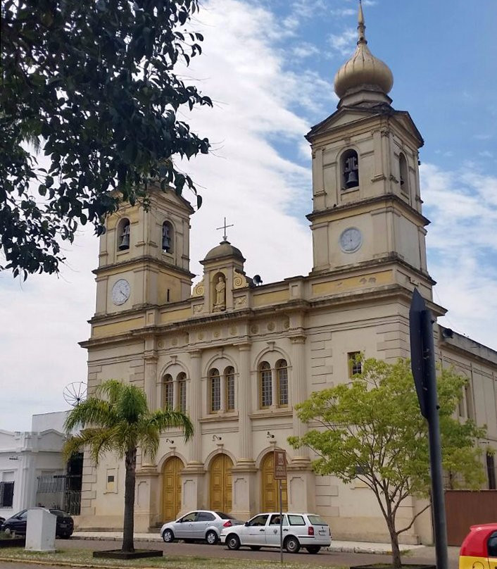 Praça Carlos Telles-巴热必去景点