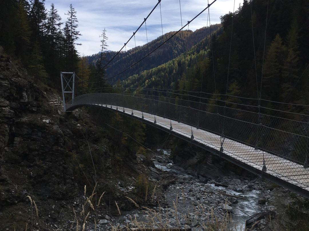 Hängebrücke Punt Penduossa Sura-Sent必去景点