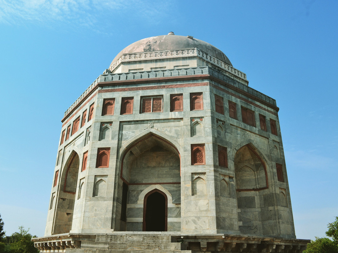 Shah Quli Khan Tomb景点图片