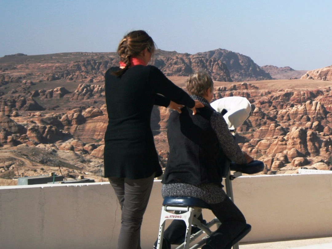 Petra Chair Massage景点图片