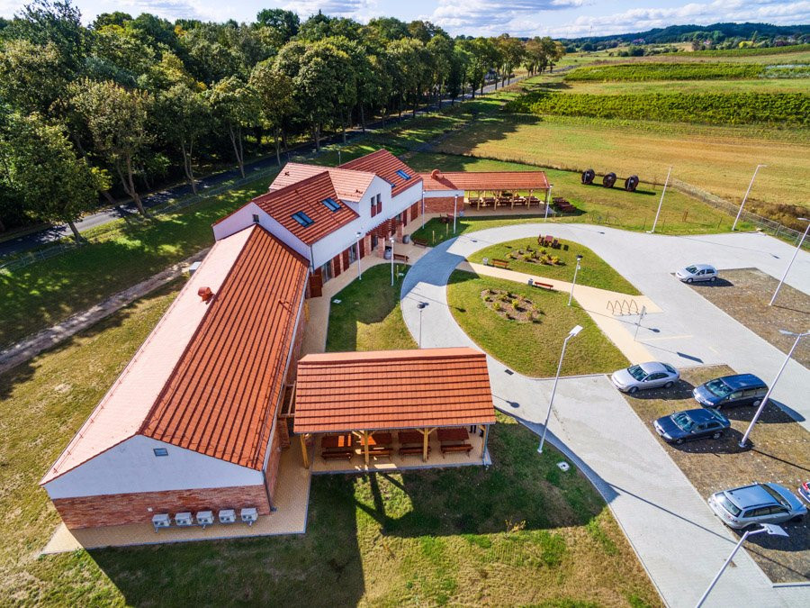 Lubuskie Center for Vinemaking景点图片