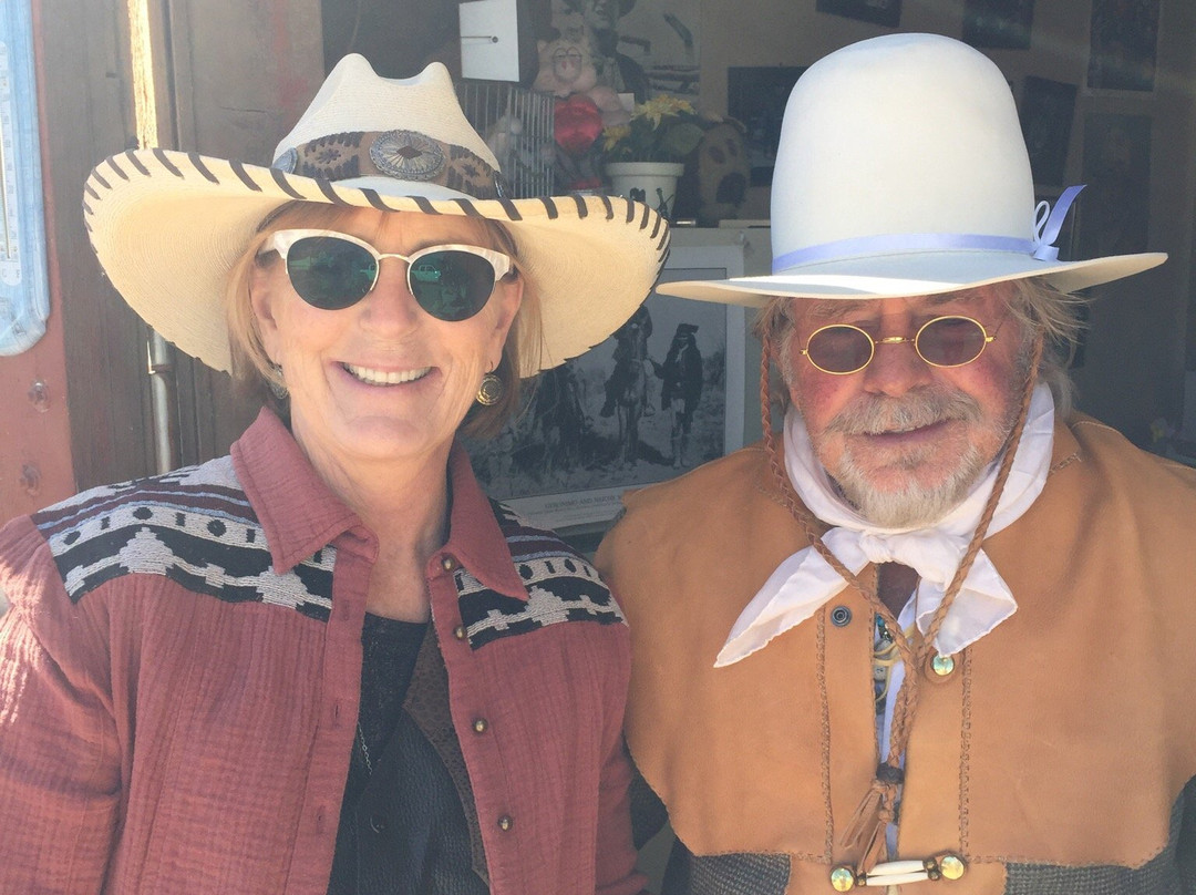 Johnny One Dog's Tombstone Sarsaparilla-墓碑镇必去景点