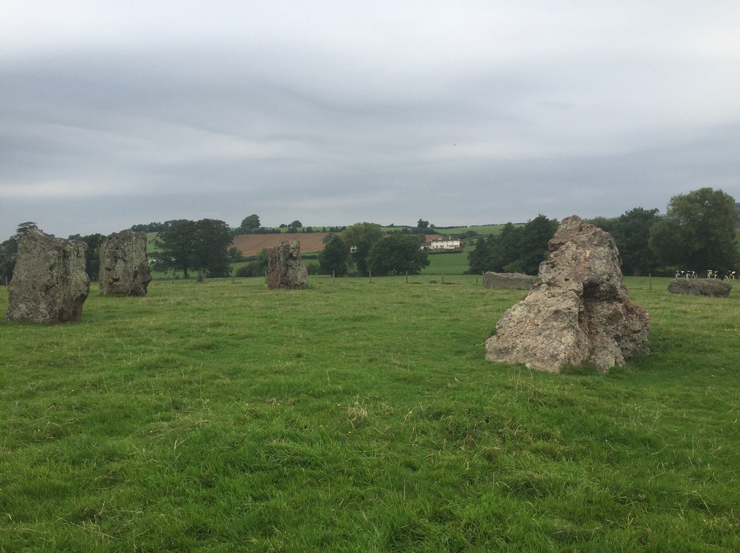 Stanton Drew Stone Circles & Cove景点图片