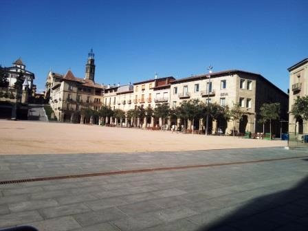 Placa Fra Bernadi景点图片