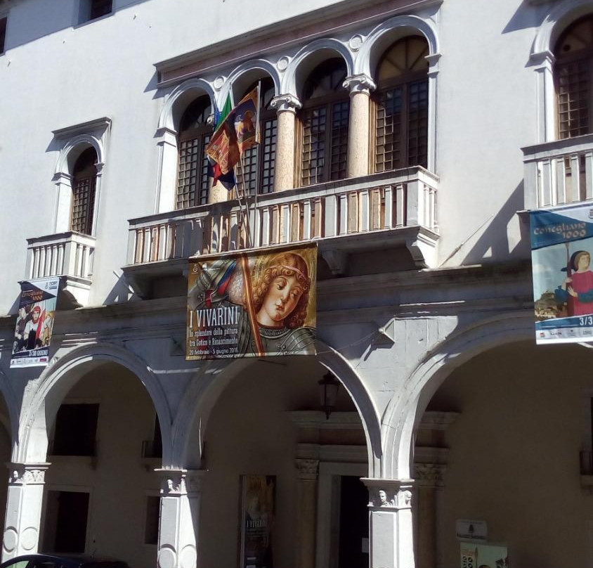 Palazzo Sarcinelli-科内利亚诺必去景点
