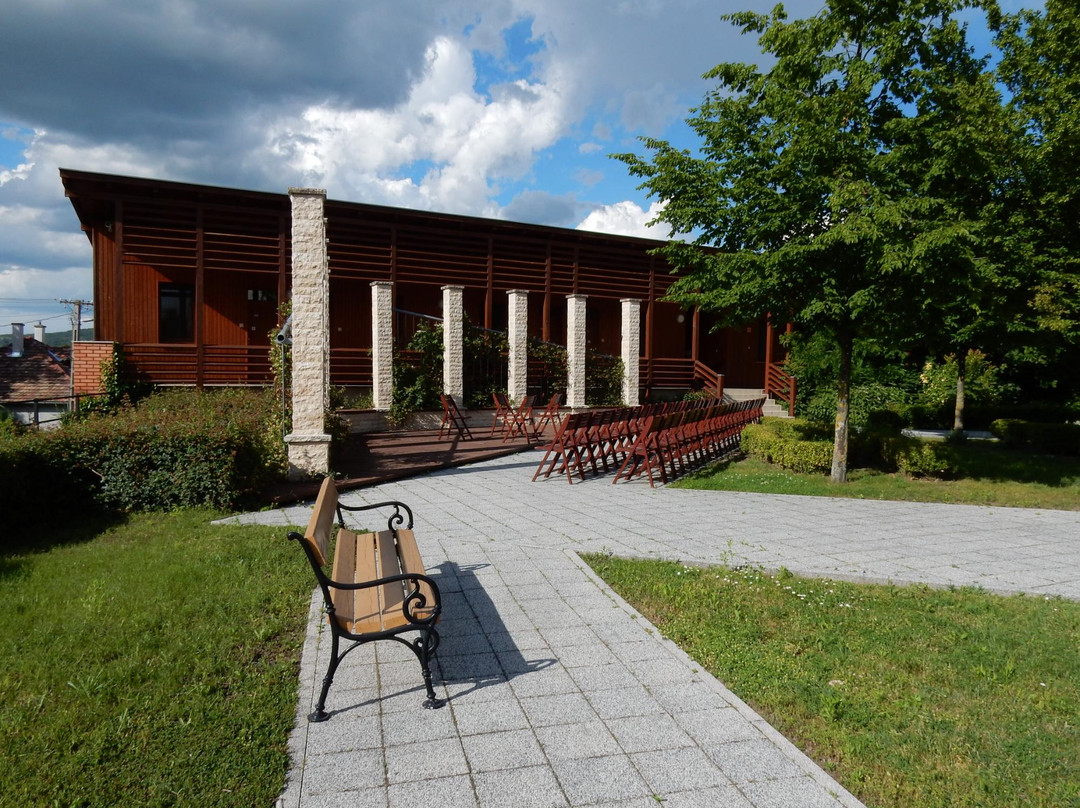 Chlaba酒店住宿-Hotel Adalbert Szent György Ház